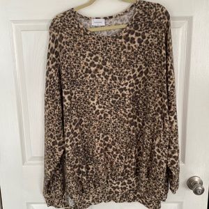Fleece leopard print tunic size medium